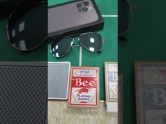 Обычные солнцезащитные очки для просмотра игровых карт