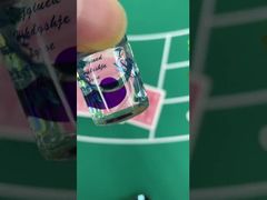 Просмотр контактных линз для маркированных инфракрасным излучением карт Демо